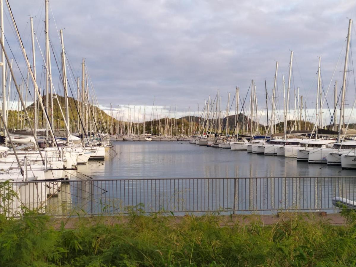 Imagine972 Martinique Bateau Hotel A Quai Le Marin 3 Cabines 3 Salles De Bains 6 Pers Maxi מראה חיצוני תמונה